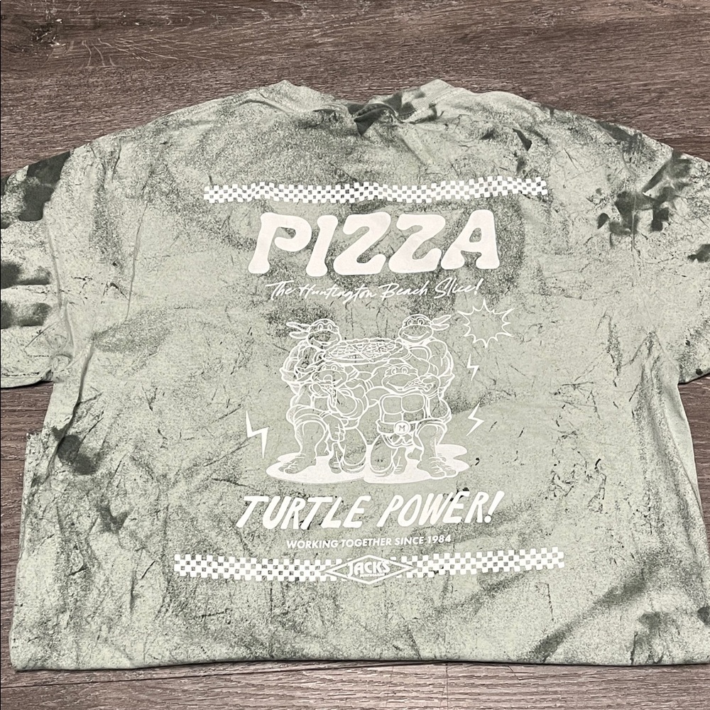 Teenage Mutant Ninja Turtles shirt size LRG worn once